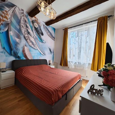 Apart Sofia Lion Bridge 2Bdr Self Check In Apartment Luaran gambar
