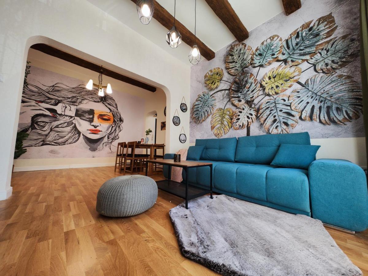 Apart Sofia Lion Bridge 2Bdr Self Check In Apartment Luaran gambar